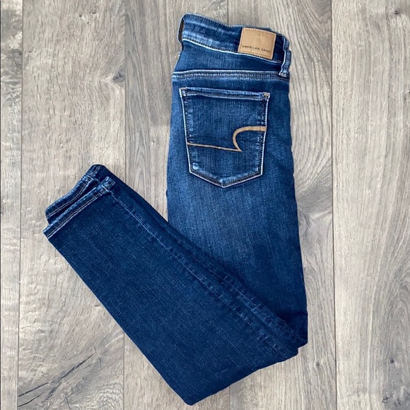 American Eagle Outfitters Denim - American Eagle Jeans 👖 Size 2 short~Skinny fit